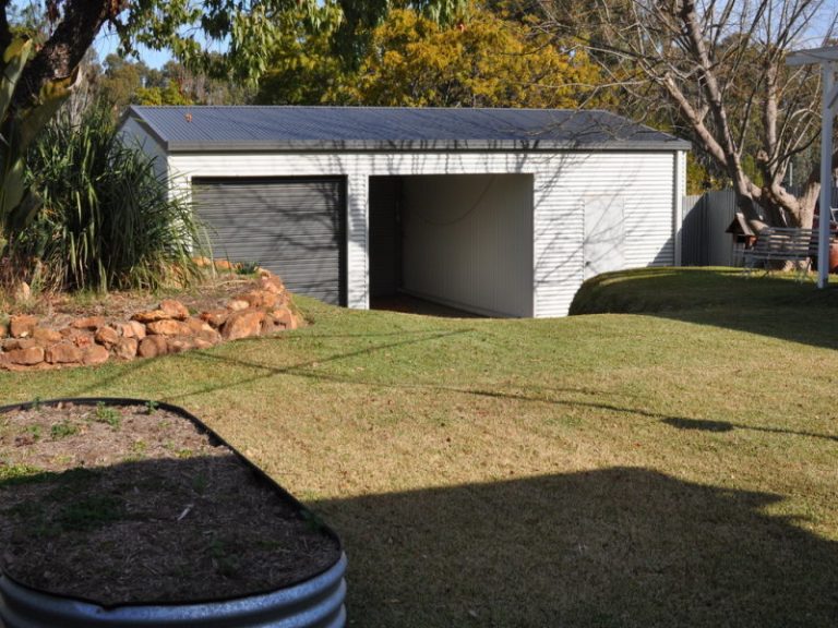 76 Larmer Street, Narrandera NSW 2700 - photo 15