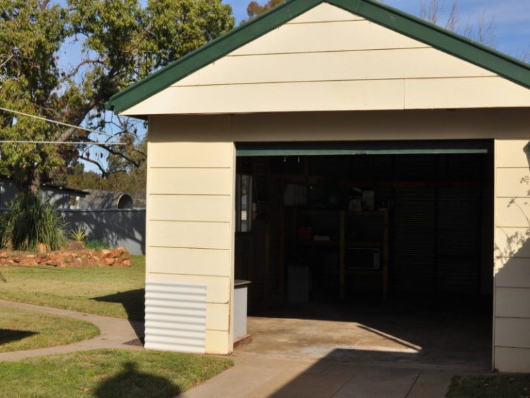 76 Larmer Street, Narrandera NSW 2700 - photo 19