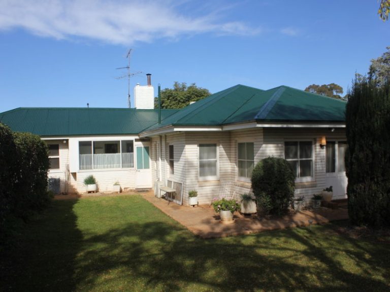101 Gloucester Street, Temora NSW 2666 - photo 19