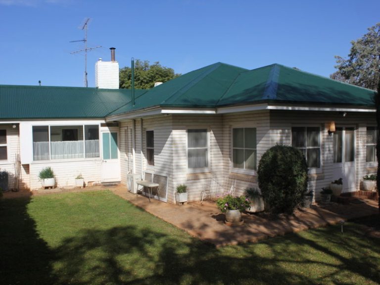 101 Gloucester Street, Temora NSW 2666 - photo 24