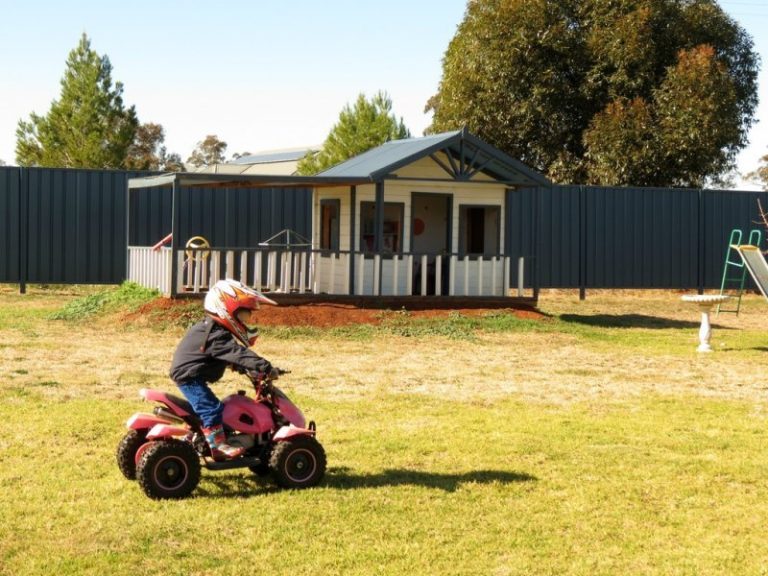4 Kurrawong Street, Temora NSW 2666 - photo 13