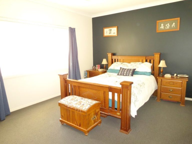 4 Kurrawong Street, Temora NSW 2666 - photo 7