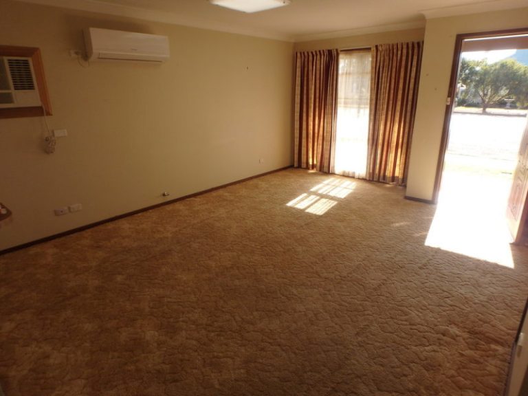 1/101 Crowley Street, Temora NSW 2666 - photo 16