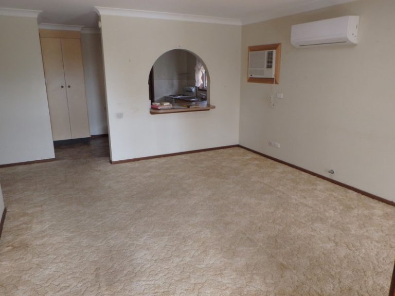 1/101 Crowley Street, Temora NSW 2666 - photo 3