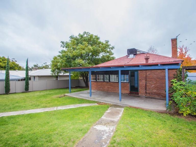 29 Roberts Street, Narrandera NSW 2700 - photo 17
