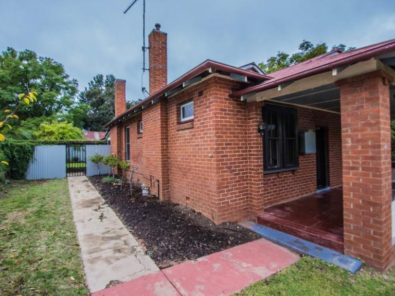 29 Roberts Street, Narrandera NSW 2700 - photo 4