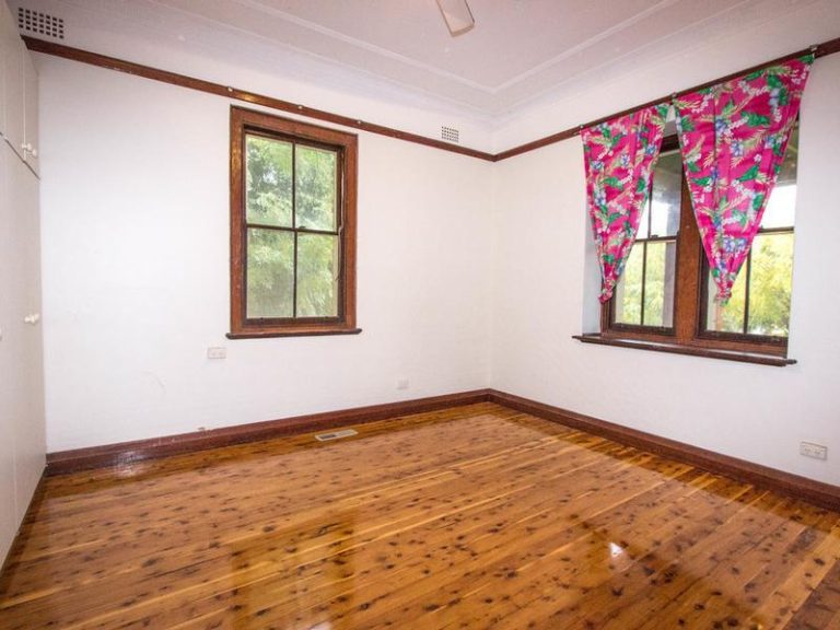 29 Roberts Street, Narrandera NSW 2700 - photo 8