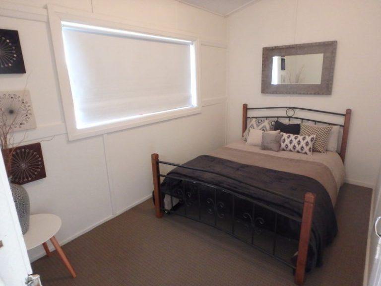 82 Crowley Street, Temora NSW 2666 - photo 8