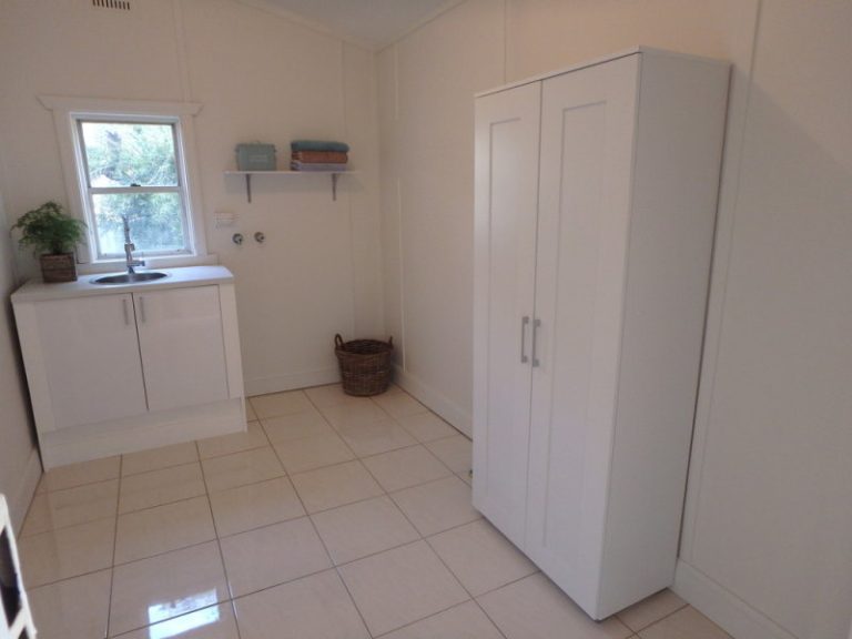 82 Crowley Street, Temora NSW 2666 - photo 10