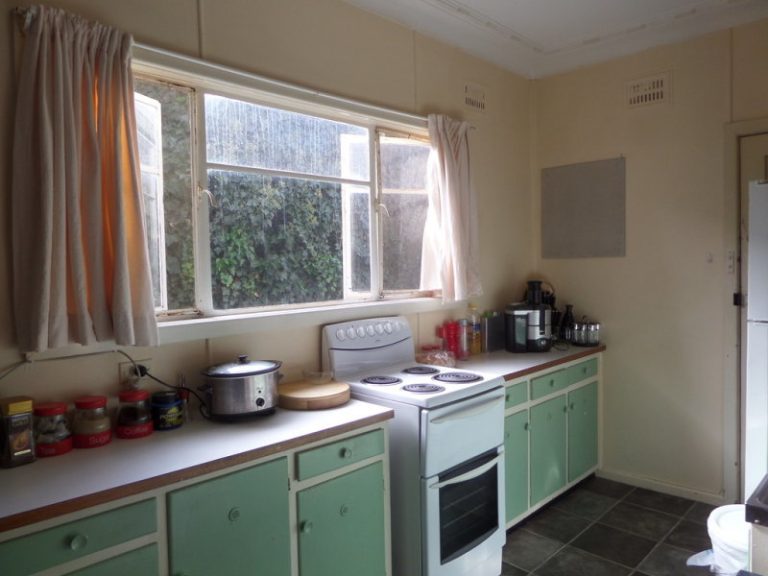77 Ford Street, Ganmain NSW 2702 - photo 4