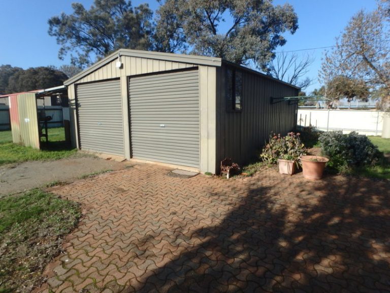 17 Junee Road, Temora NSW 2666 - photo 18