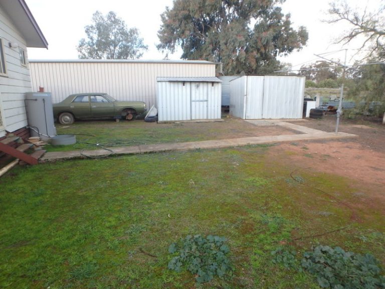 76 Ashelford Street, Temora NSW 2666 - photo 13