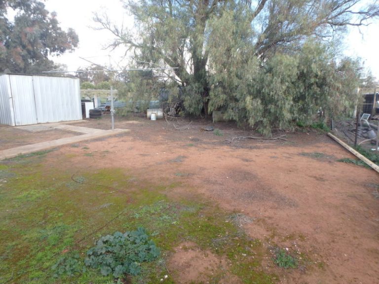 76 Ashelford Street, Temora NSW 2666 - photo 14
