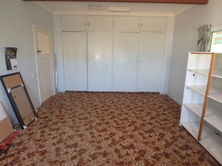 135 Twynam Street, Temora NSW 2666 - photo 9