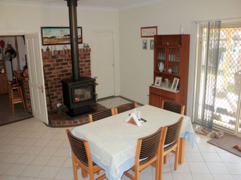 18 Cambria Street, Stockinbingal NSW 2725 - photo 7