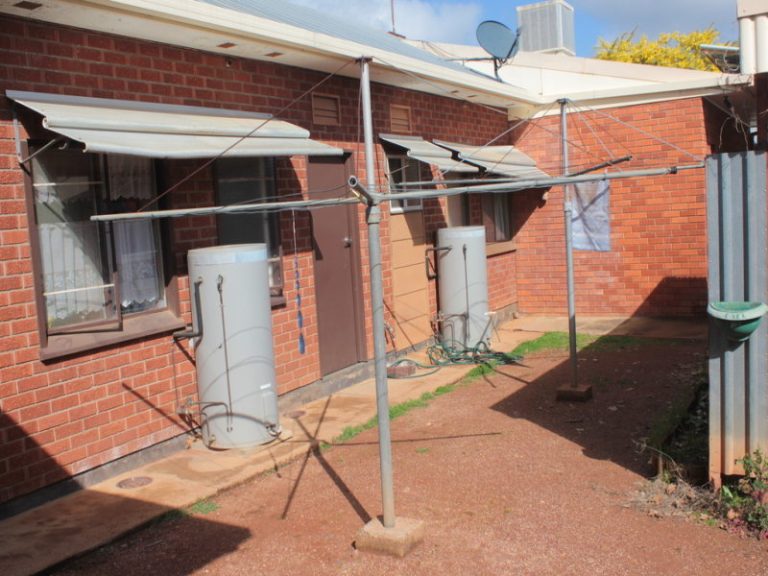 92 Bridges Street, Temora NSW 2666 - photo 12