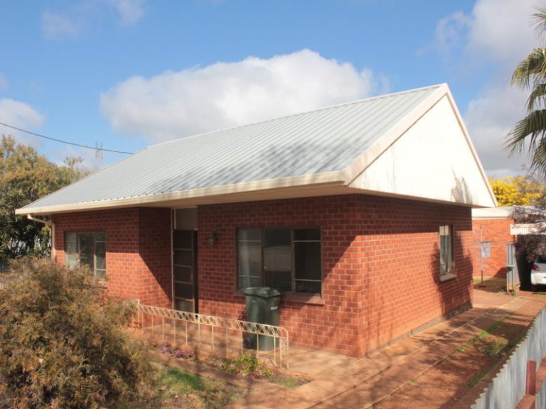 92 Bridges Street, Temora NSW 2666 - McGrath Riverina