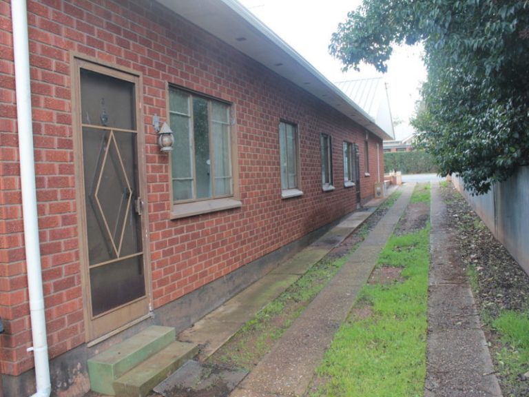 92 Bridges Street, Temora NSW 2666 - photo 9