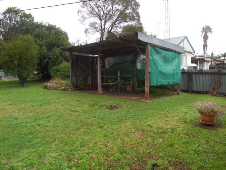 45 Dalgetty Street, Narrandera NSW 2700 - photo 16