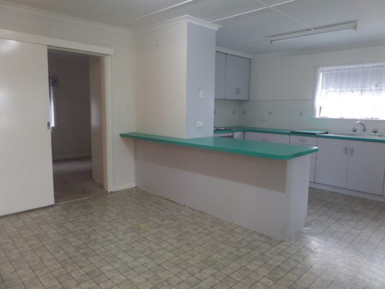 45 Dalgetty Street, Narrandera NSW 2700 - photo 5