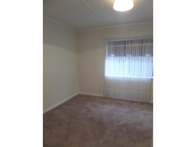 45 Dalgetty Street, Narrandera NSW 2700 - photo 10