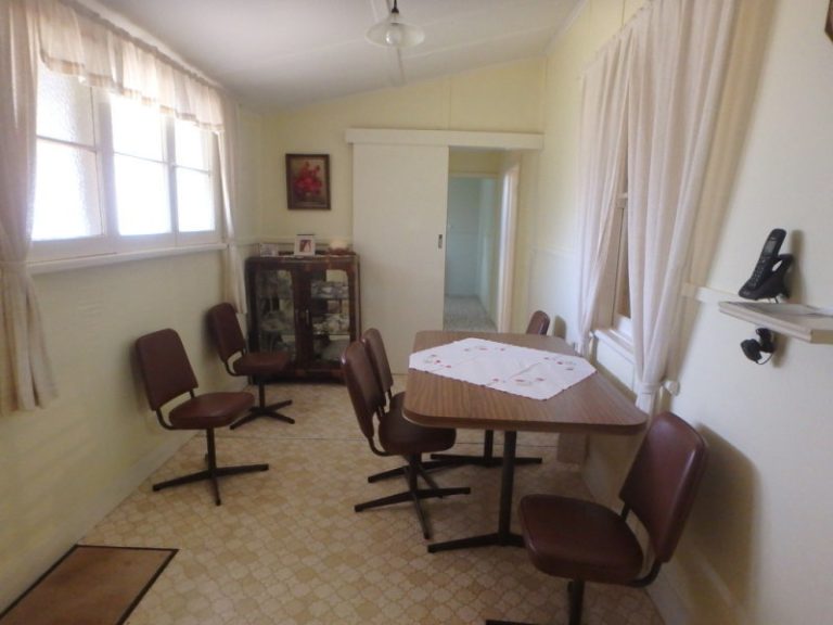 13 Reid Street, Ariah Park NSW 2665 - photo 17