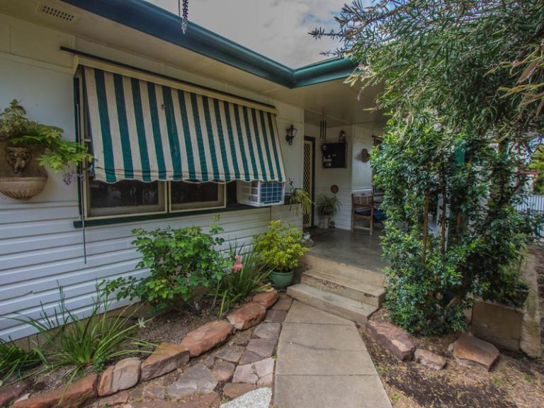 25 May Street, Narrandera NSW 2700 - McGrath Riverina