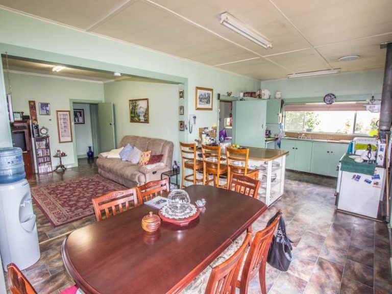 25 May Street, Narrandera NSW 2700 - photo 10