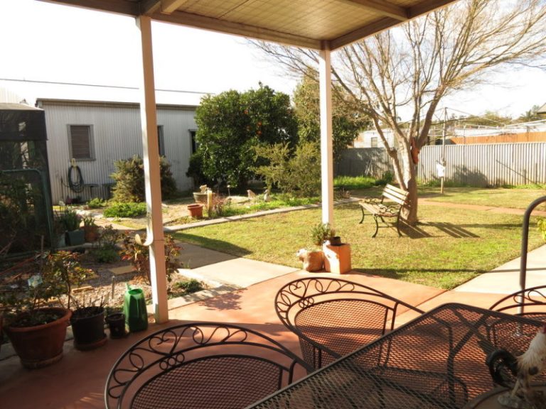 1 King Street, Temora NSW 2666 - photo 15