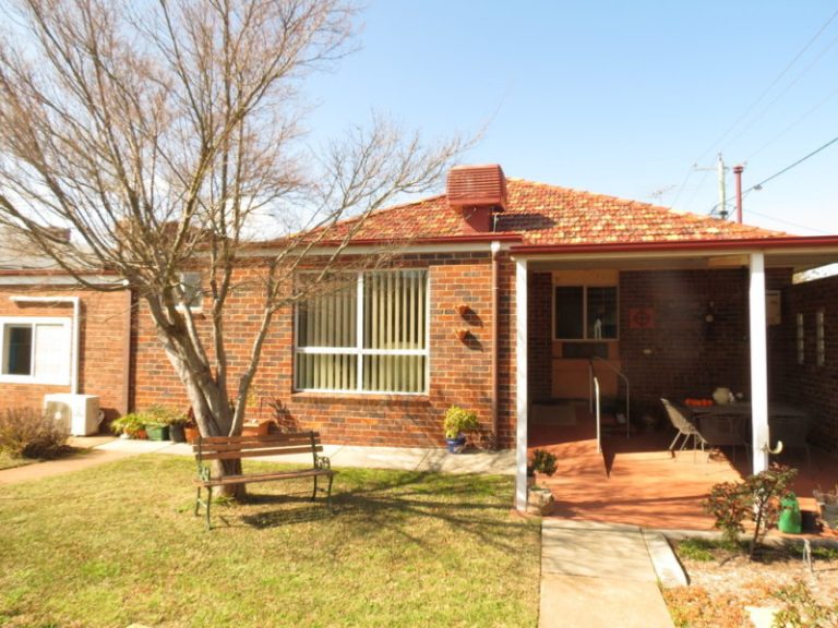 1 King Street, Temora NSW 2666 - photo 18