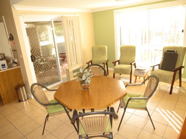1 King Street, Temora NSW 2666 - photo 4