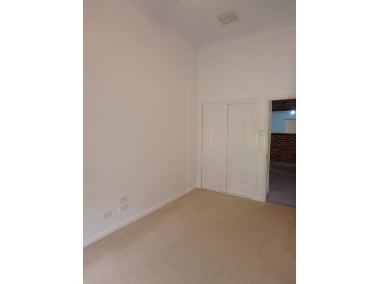 155 Kitchener Road, Temora NSW 2666 - photo 13