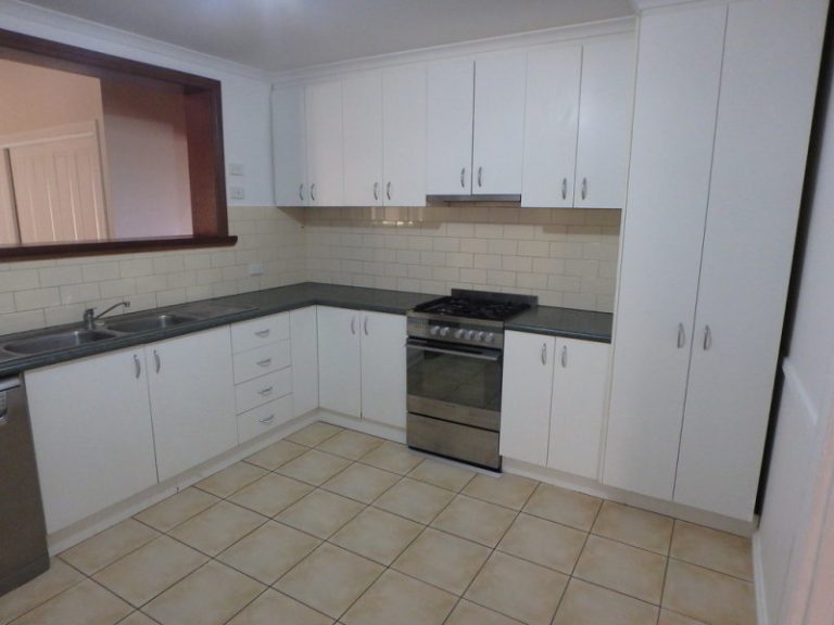 155 Kitchener Road, Temora NSW 2666 - photo 22