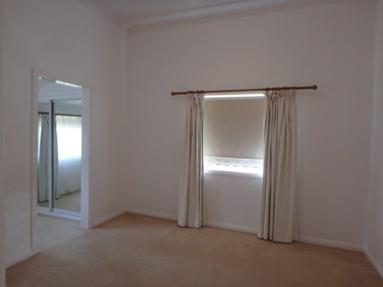 155 Kitchener Road, Temora NSW 2666 - photo 6