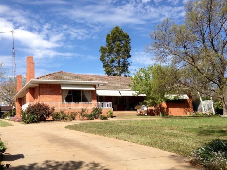 29 Frederica Street, Narrandera NSW 2700 - McGrath Riverina