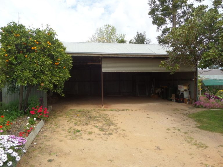 29 Frederica Street, Narrandera NSW 2700 - photo 9