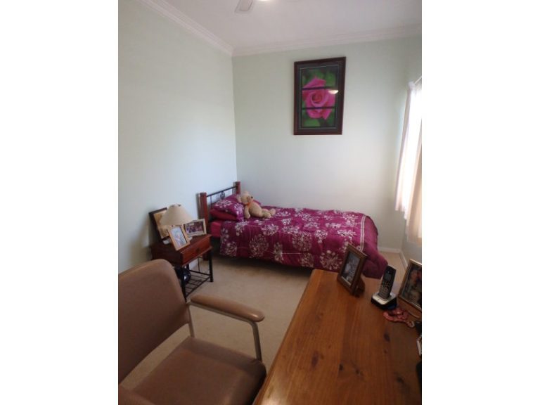 135 Anzac Street, Temora NSW 2666 - photo 7