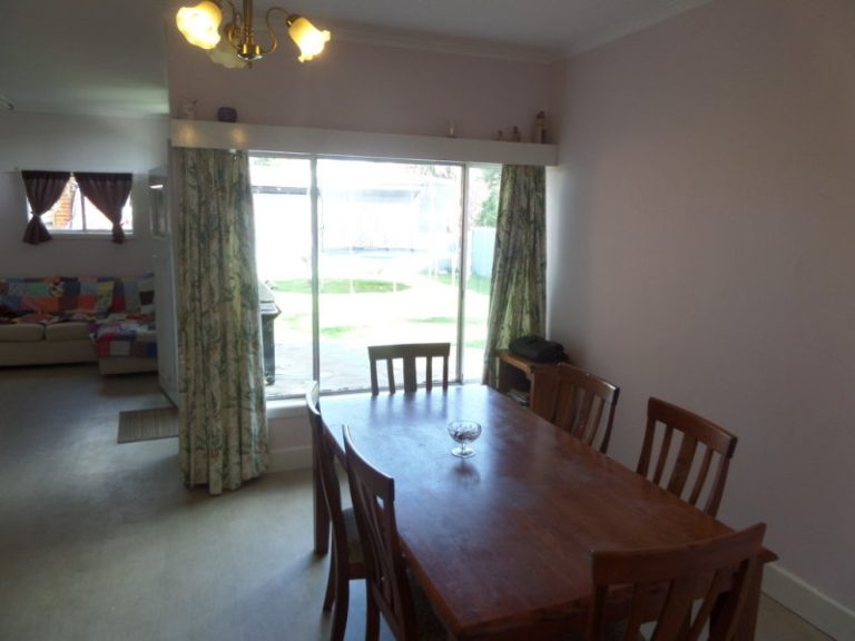 36 Victoria Avenue, Narrandera NSW 2700 - photo 8