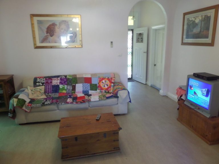 36 Victoria Avenue, Narrandera NSW 2700 - photo 10