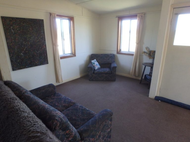 18 Talbot Street, Quandialla NSW 2721 - photo 11
