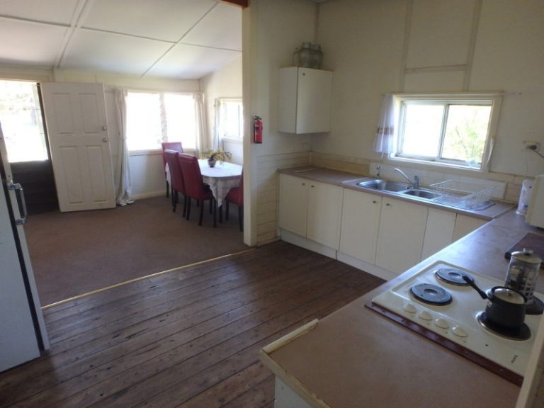 18 Talbot Street, Quandialla NSW 2721 - photo 17
