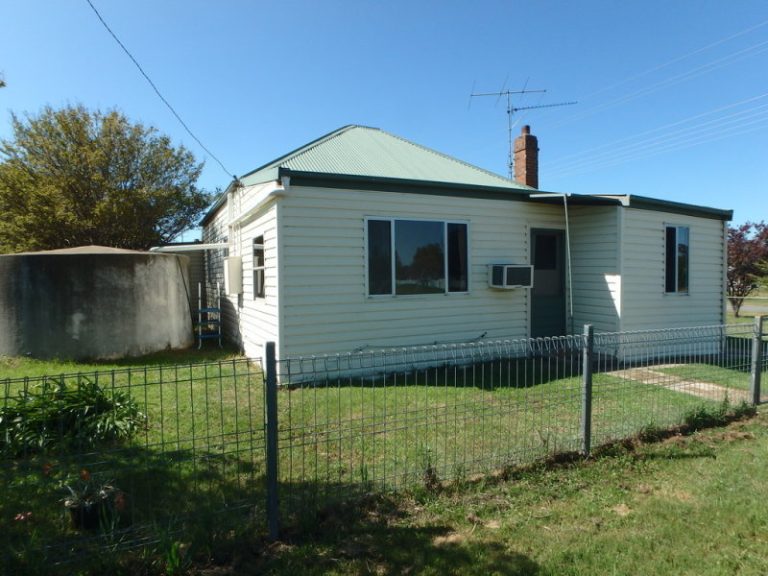 18 Talbot Street, Quandialla NSW 2721 - McGrath Riverina