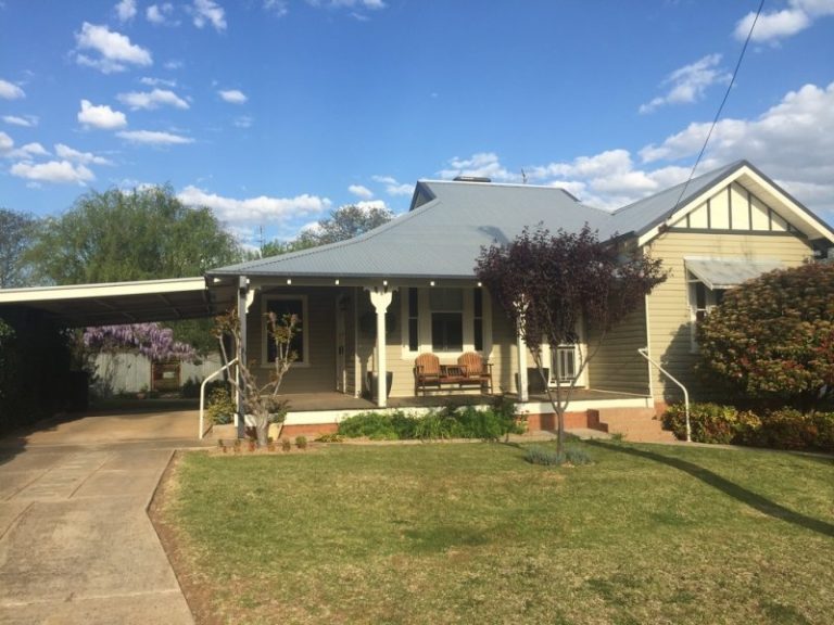 7 Jonsen Street, Narrandera NSW 2700 - McGrath Riverina