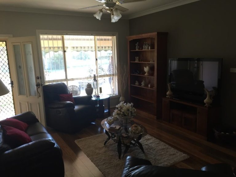 77 Adams Street, Narrandera NSW 2700 - photo 4