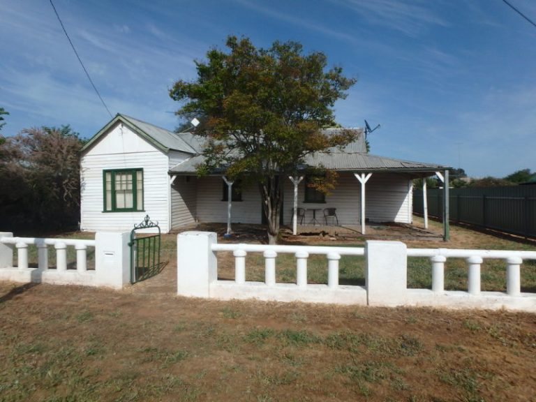 4 Ashton Street, Ariah Park NSW 2665 - McGrath Riverina