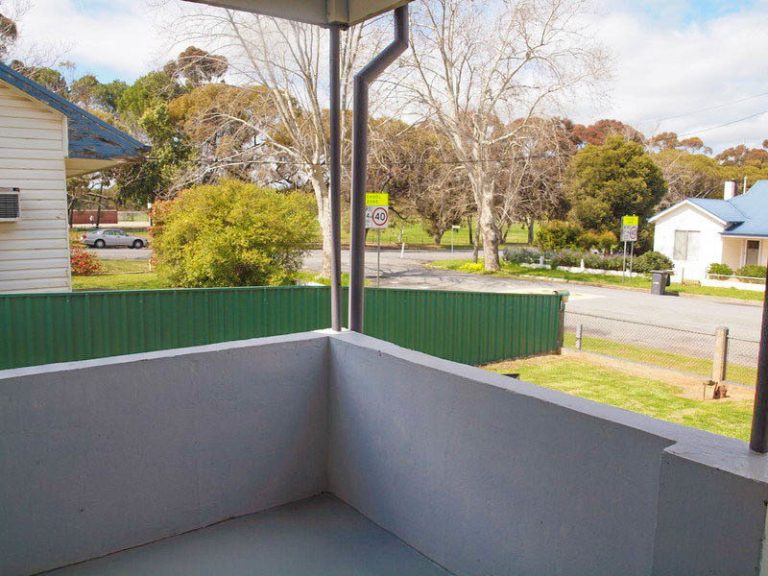 3 Dundas Street, Narrandera NSW 2700 - photo 3