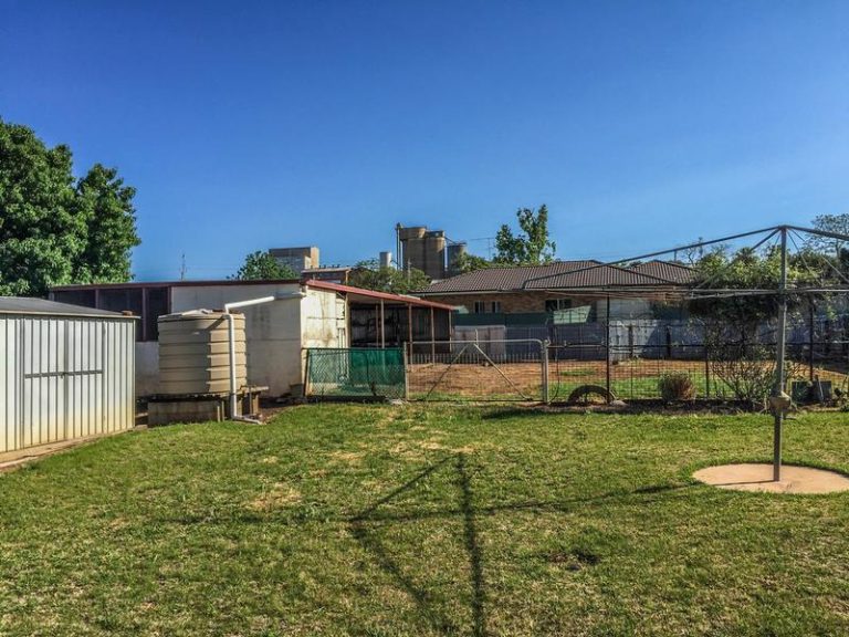 17 King Street, Narrandera NSW 2700 - photo 17