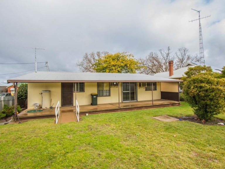 17 King Street, Narrandera NSW 2700 - photo 20