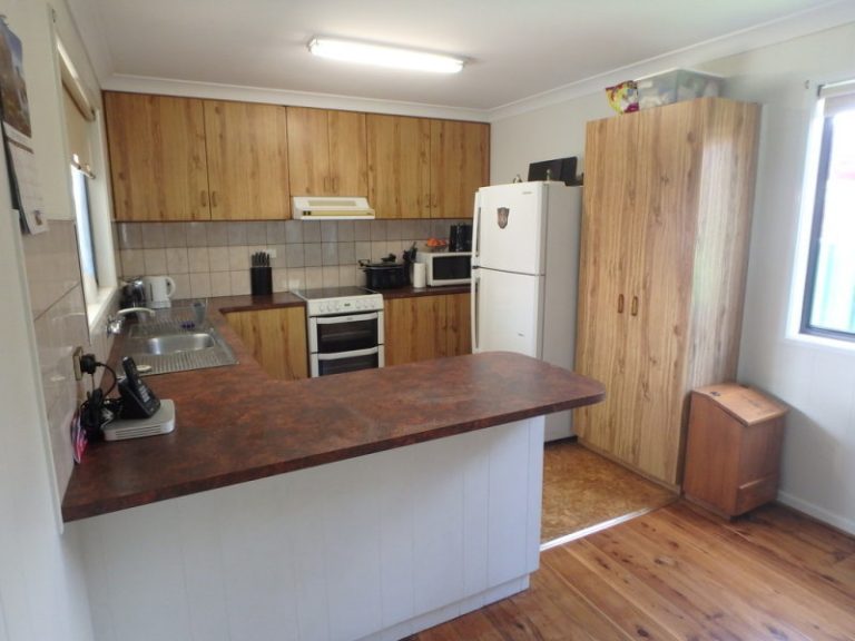 241 Hoskins Street, Temora NSW 2666 - photo 16