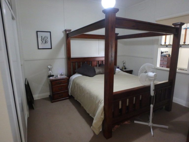 241 Hoskins Street, Temora NSW 2666 - photo 18